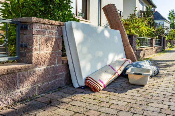 Best Retail Junk Removal  in Menahga, MN